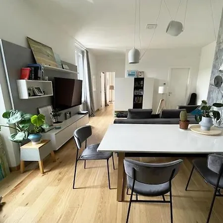 Moderno Con Palestra Zona Navigli Mailand
